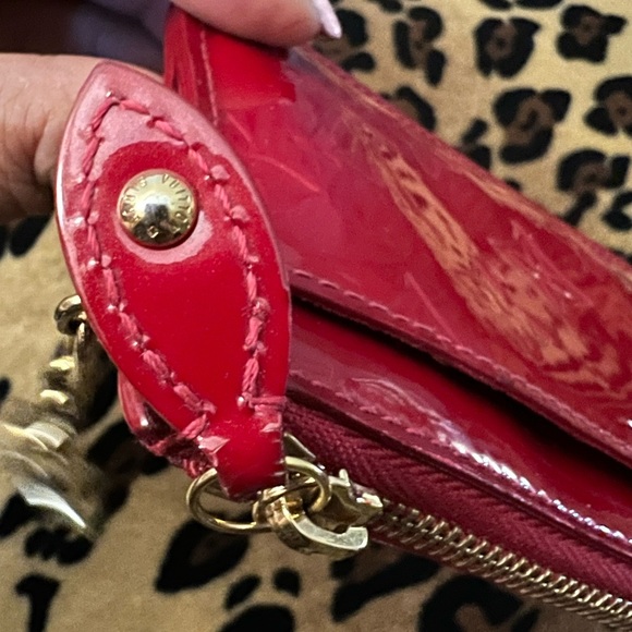 👑✅PRICE FIRM✅NO OFFERS👑AUTHENTIC Louis Vuitton Red Key Card Wallet Pouch - Picture 8 of 17